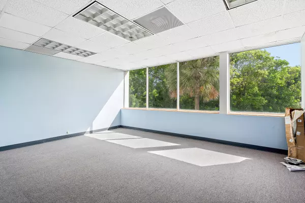 Pompano Beach, FL 33064,555 SW 12th AVE