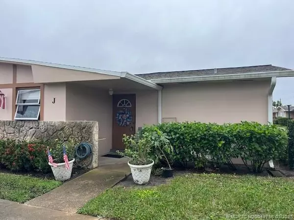 2727 W Dudley DR J, West Palm Beach, FL 33415