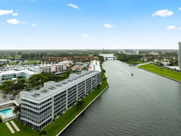 North Palm Beach, FL 33408,36 Yacht Club DR 201