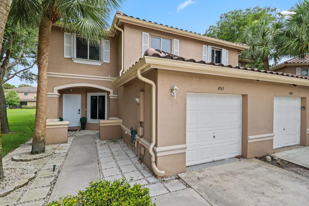 Lake Worth, FL 33463,4963 Pinemore LN