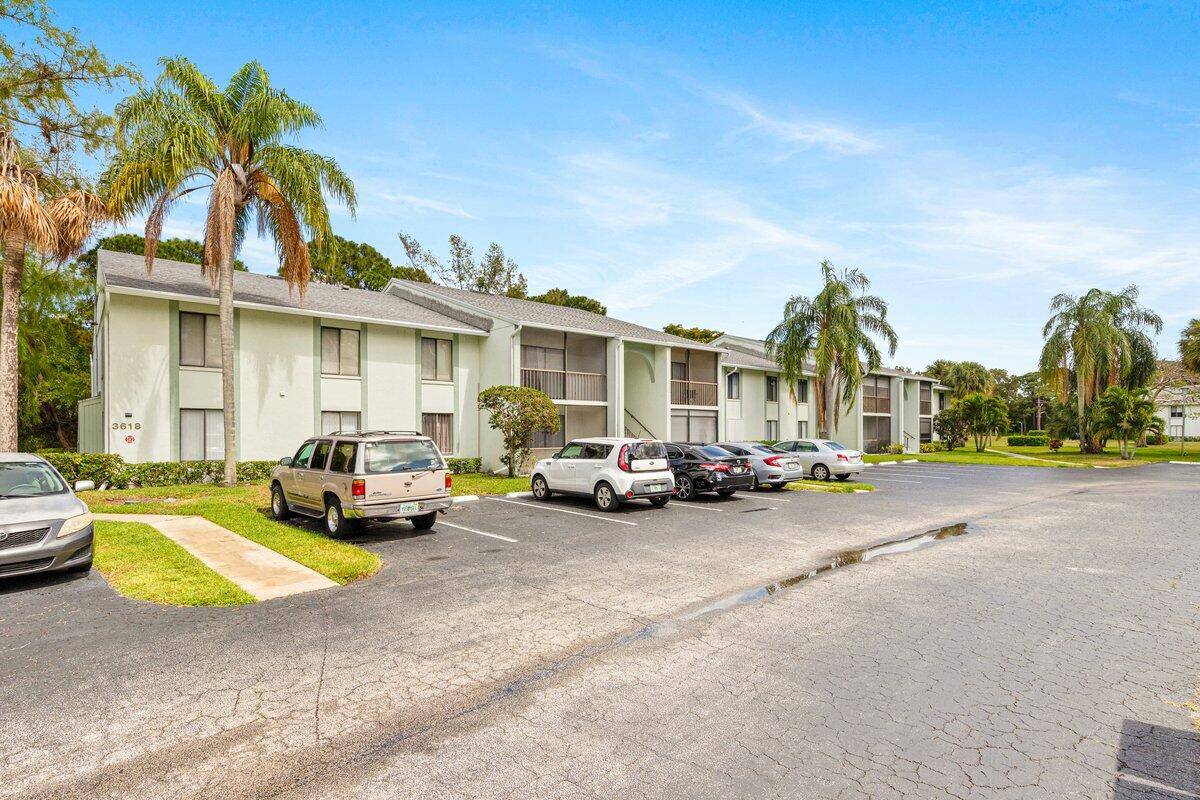 West Palm Beach, FL 33417,3618 Alder DR H2
