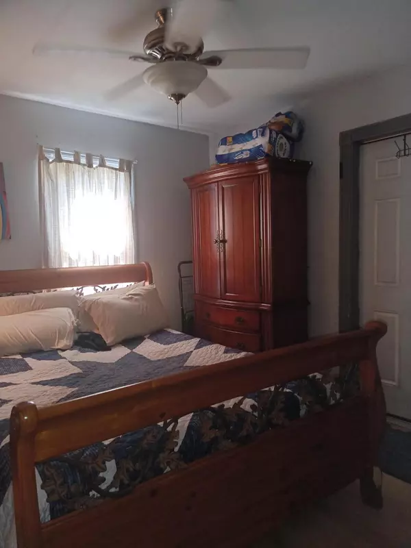 Lake Worth Beach, FL 33460,326 S J ST