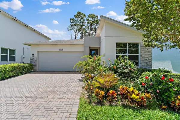 West Palm Beach, FL 33413,6825 Pointe Of Woods DR