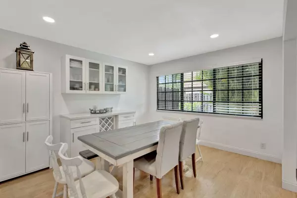 Royal Palm Beach, FL 33411,146 Weybridge CIR B