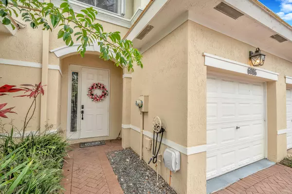 Riviera Beach, FL 33418,6086 Seminole Gardens CIR
