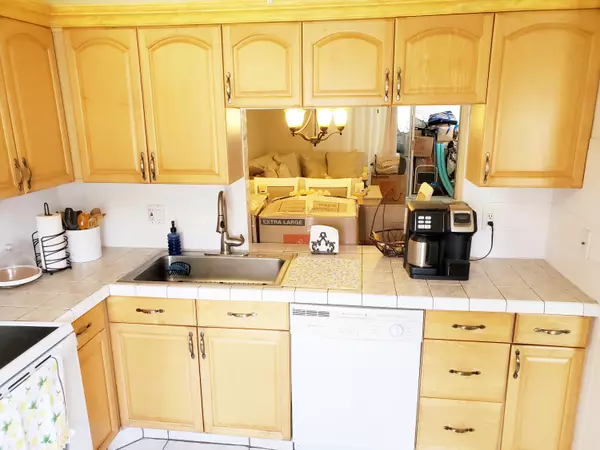 Lake Worth, FL 33467,708 Laconia CIR 708