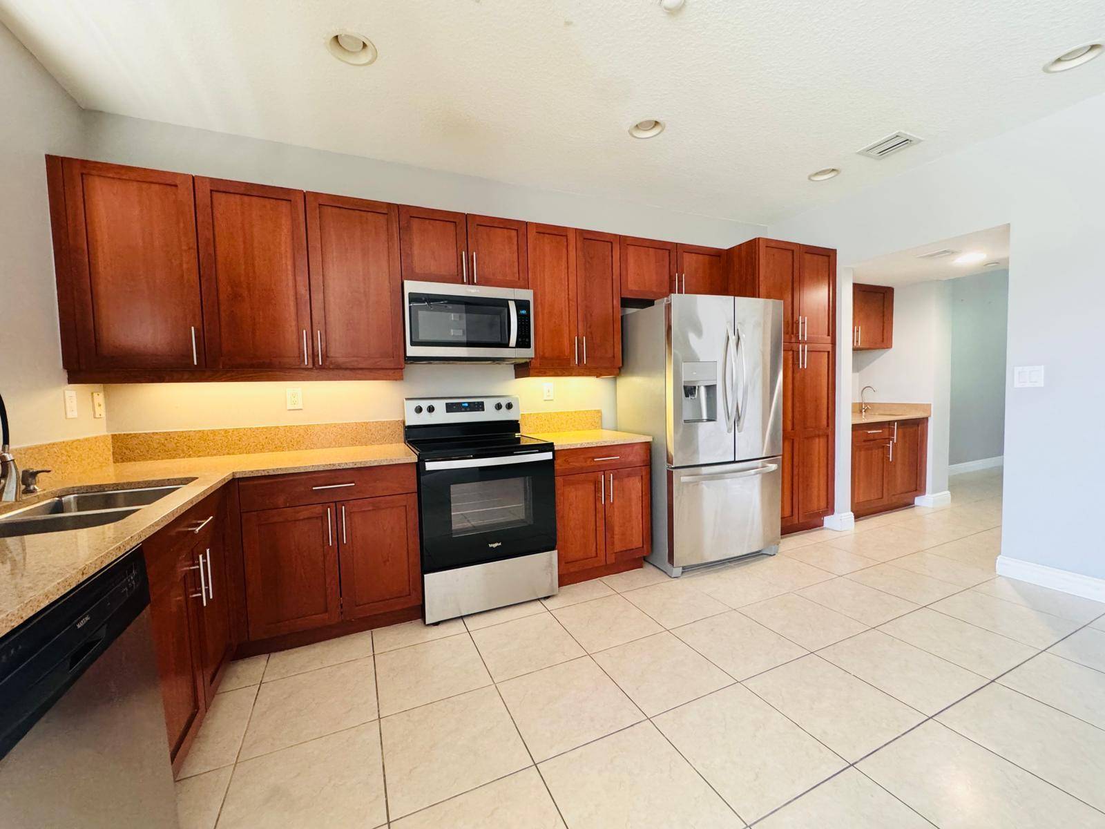 Fort Lauderdale, FL 33312,408 SW 14th AVE