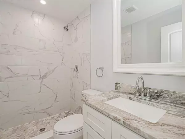 Vero Beach, FL 32962,97 Spring Lake DR 104