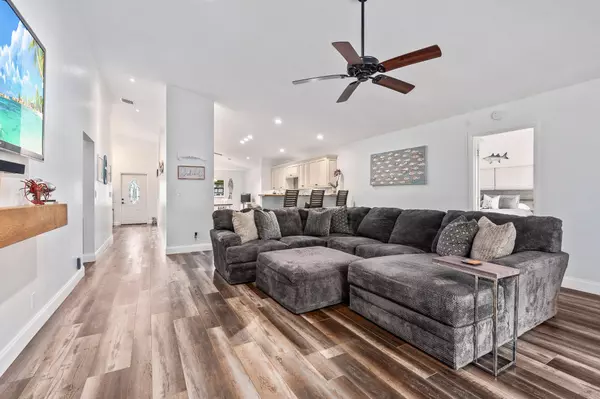 Fort Pierce, FL 34947,605 Ribaut RD