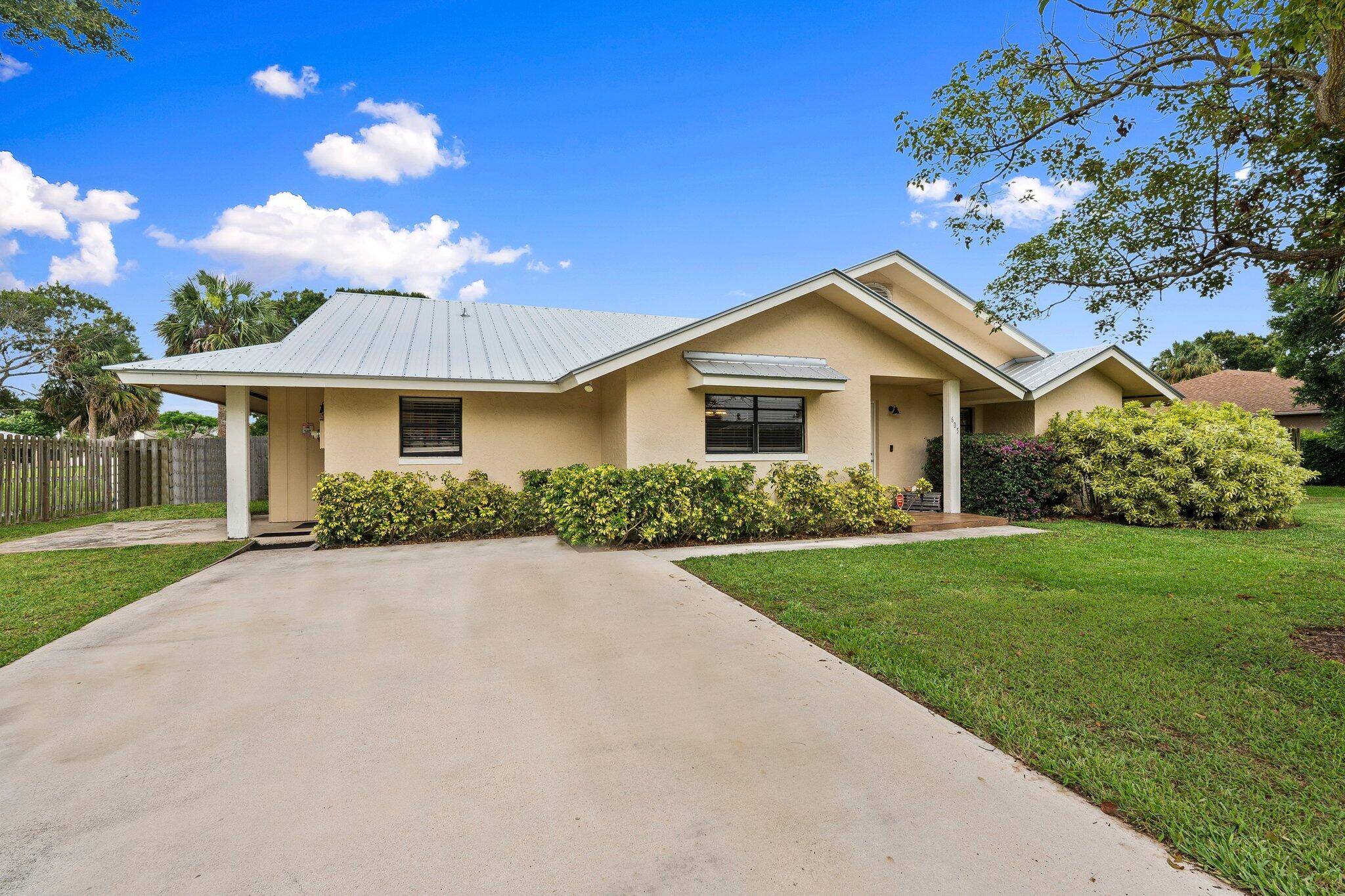605 Ribaut RD, Fort Pierce, FL 34947