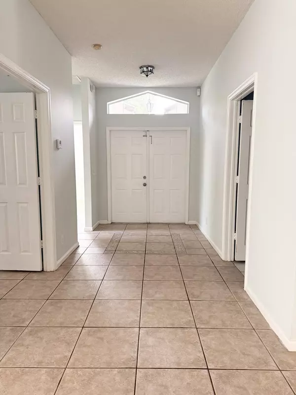Wellington, FL 33414,12077 Sunset Pointe CIR