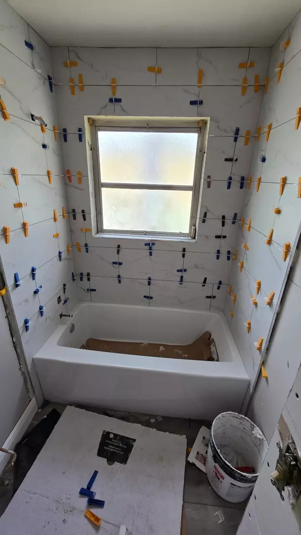 Riviera Beach, FL 33404