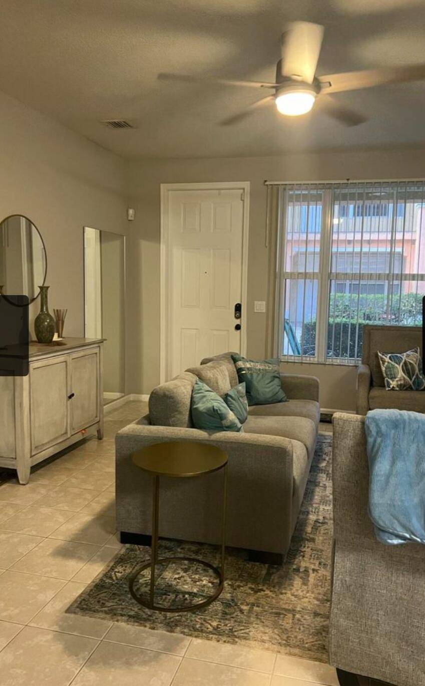 Palm Springs, FL 33406