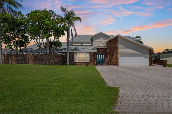 397 Milford Point DR, Merritt Island, FL 32952