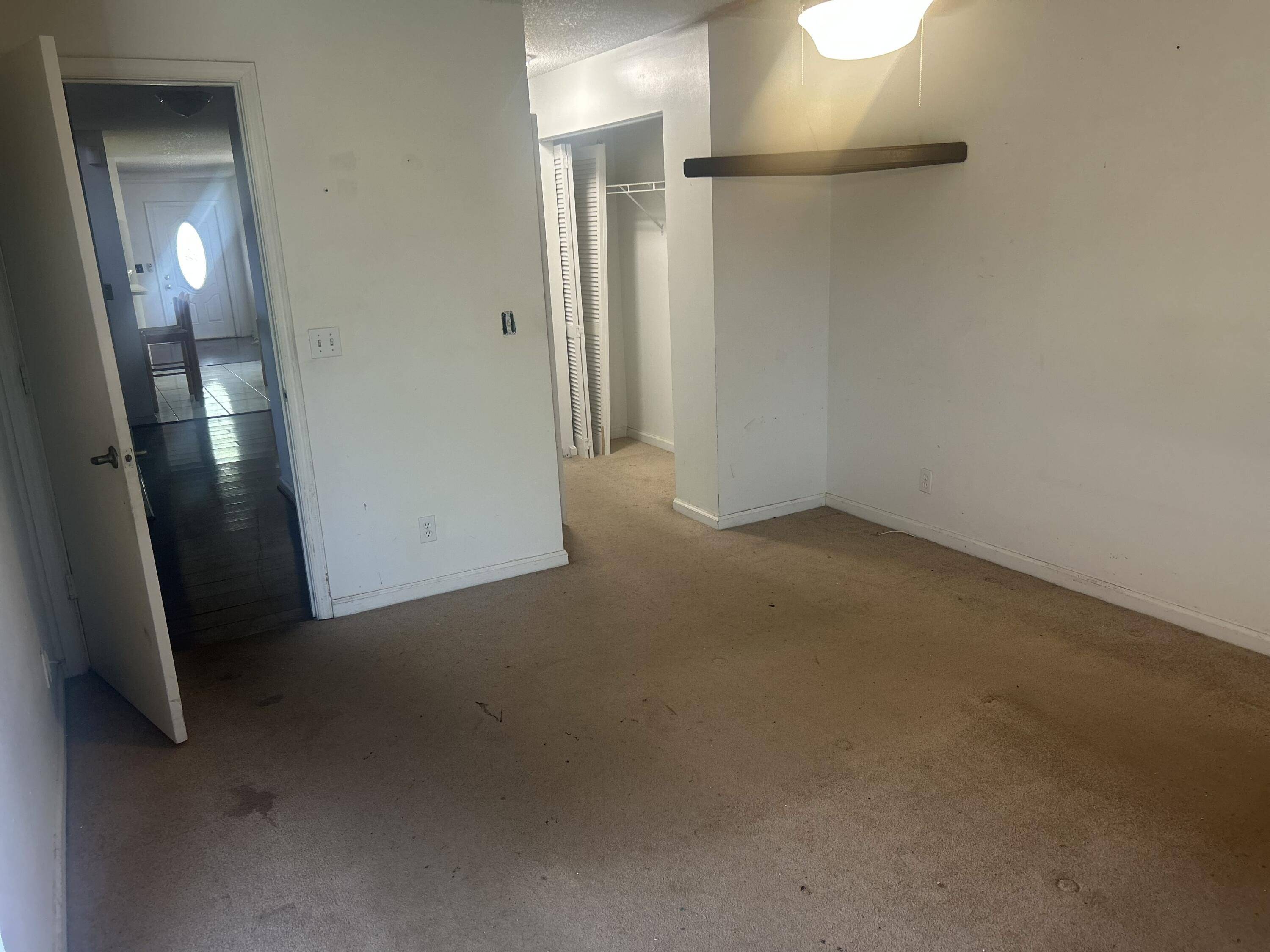 Lake Worth Beach, FL 33460,522 S E ST