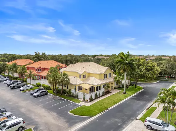 5554 Boynton Gardens DR, Boynton Beach, FL 33437