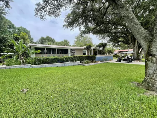 Okeechobee, FL 34974,5705 NE 3rd LN