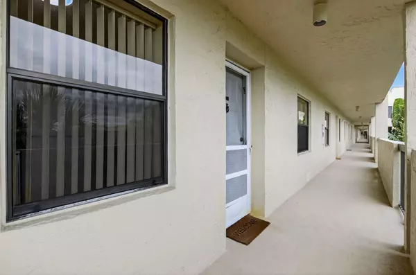 Coconut Creek, FL 33066,2900 NW 42nd AVE 402