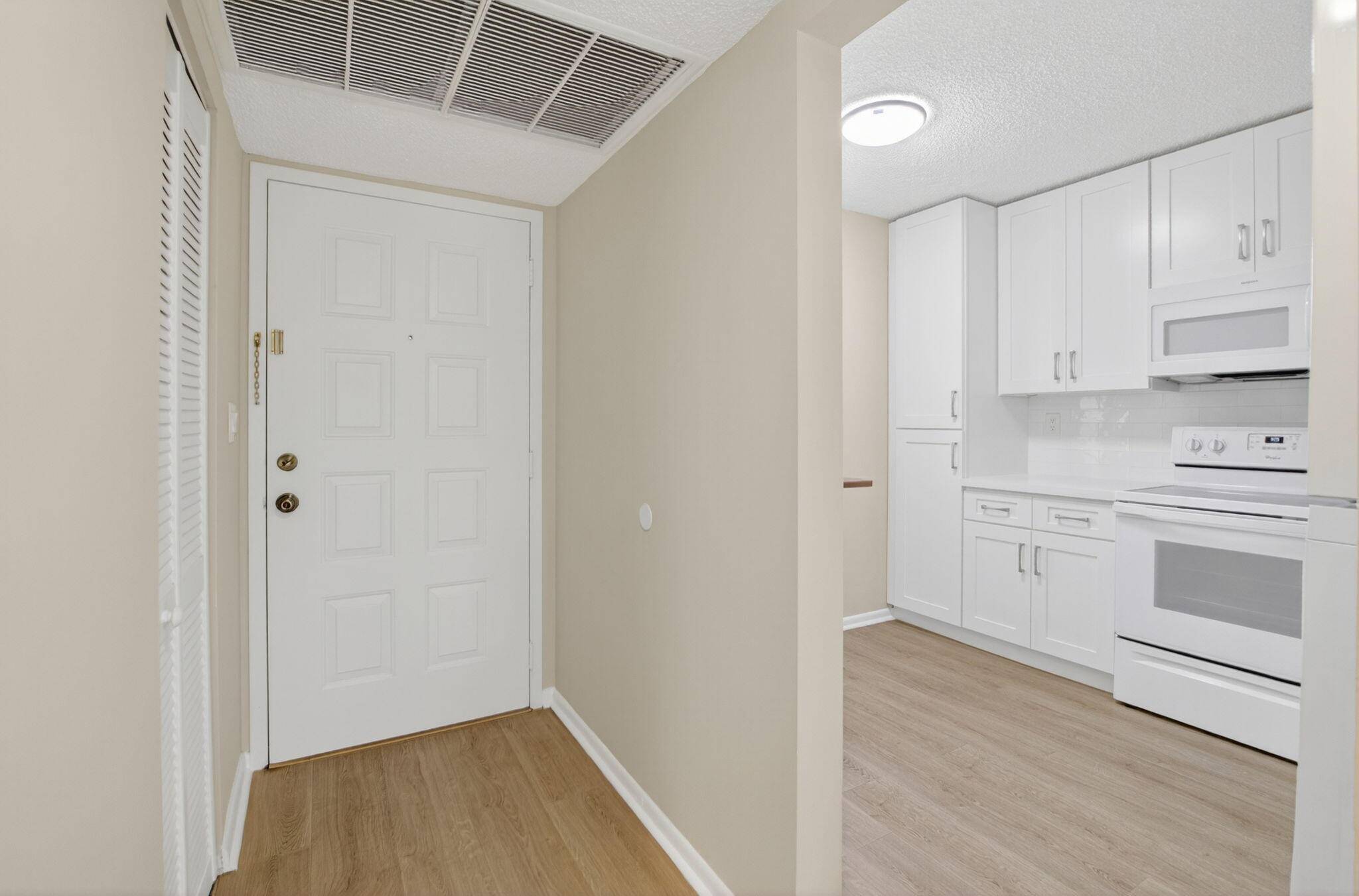 Coconut Creek, FL 33066,2900 NW 42nd AVE 402