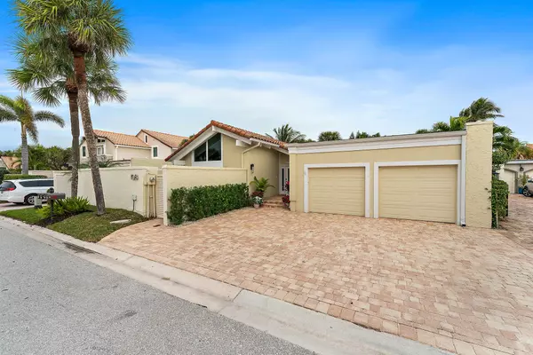 108 E Tarpon LN, Jupiter, FL 33477