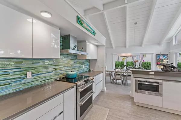 Jupiter, FL 33477,108 E Tarpon LN