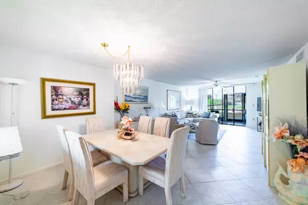 Delray Beach, FL 33484,15324 Lakes Of Delray BLVD 101