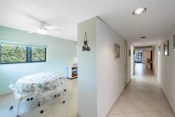 Delray Beach, FL 33484,15324 Lakes Of Delray BLVD 101