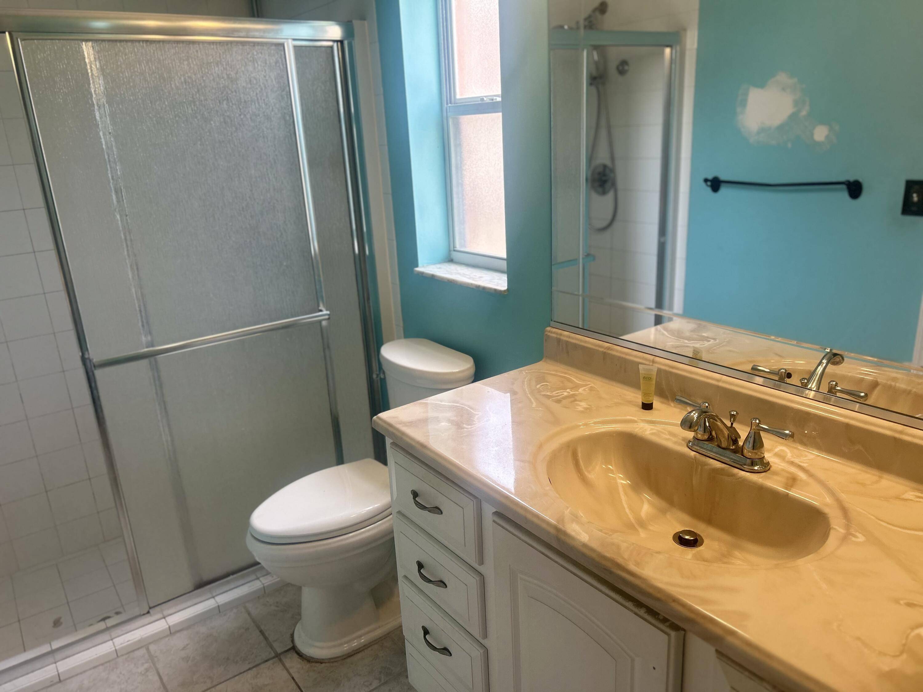 Lake Worth Beach, FL 33460,522 S E ST