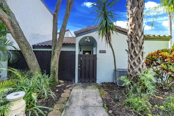 22362 Pineapple Walk DR, Boca Raton, FL 33433