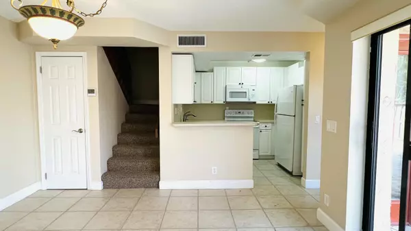 Boca Raton, FL 33433,8171 Thames BLVD A