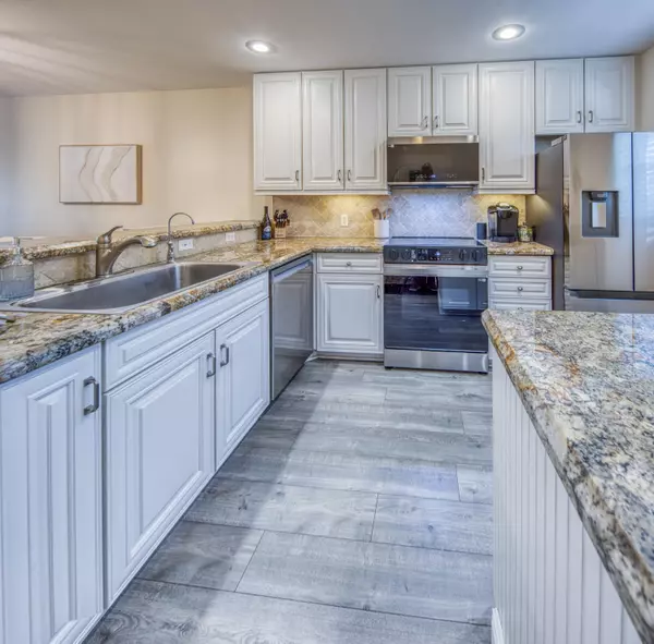 Lake Worth Beach, FL 33460,1428 S Lakeside DR 31