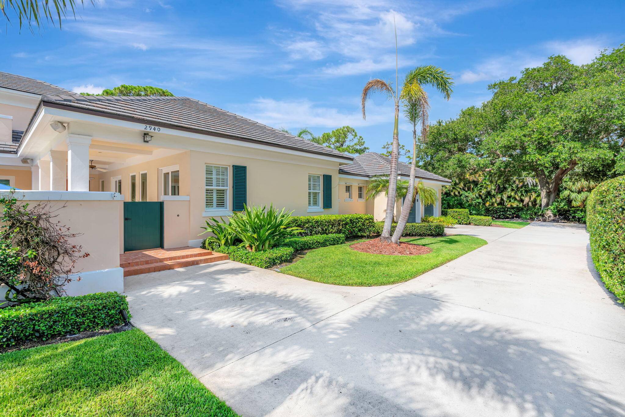 2940 Marys WAY, Palm Beach Gardens, FL 33410