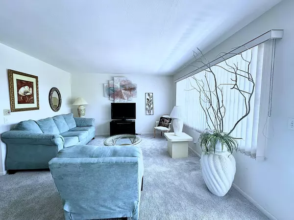 Deerfield Beach, FL 33442,2008 Westbury F