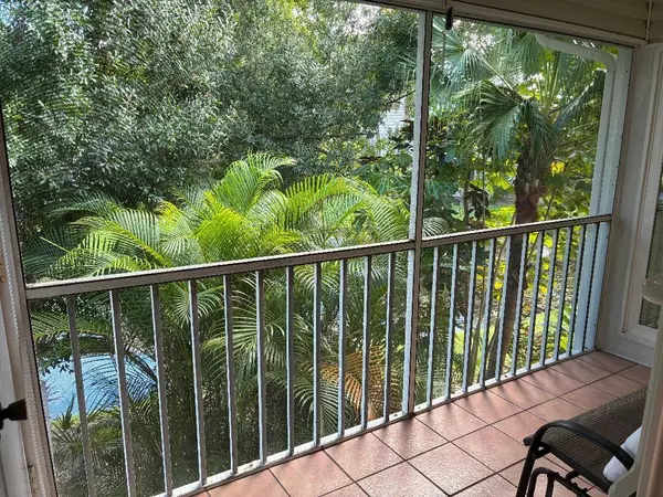 Vero Beach, FL 32966,1920 Westminster CIR 6