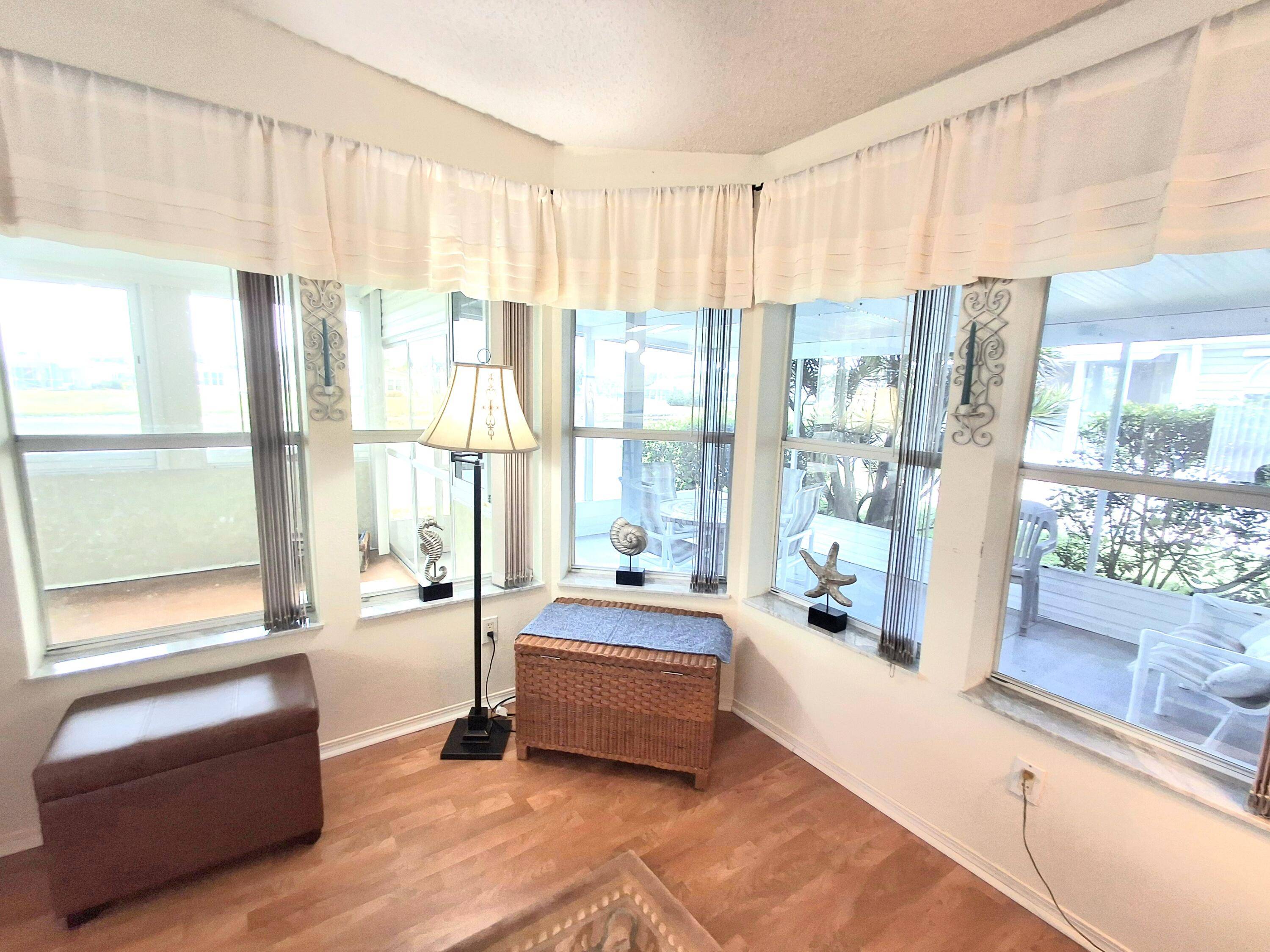 Port Saint Lucie, FL 34952,8121 Meadowlark LN