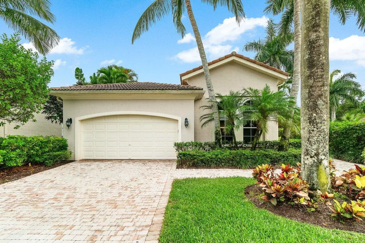 Palm Beach Gardens, FL 33418,102 Andalusia WAY