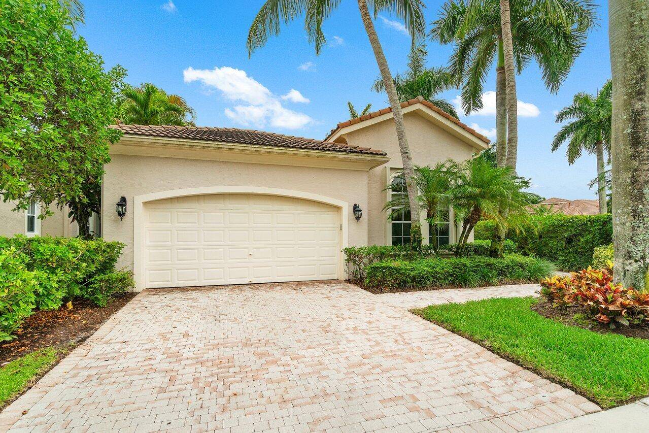 Palm Beach Gardens, FL 33418,102 Andalusia WAY