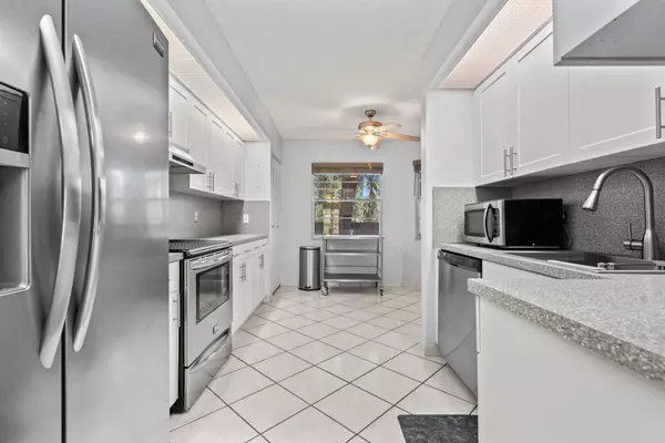 Coconut Creek, FL 33066,1604 Abaco DR E3