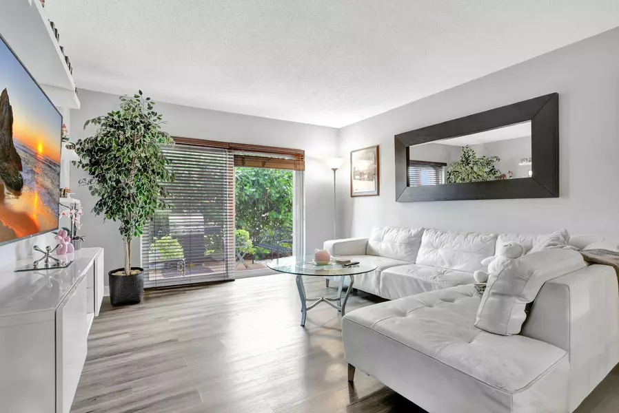 860 SE 6th AVE 104, Deerfield Beach, FL 33441