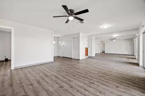 Margate, FL 33068,6961 Southgate BLVD