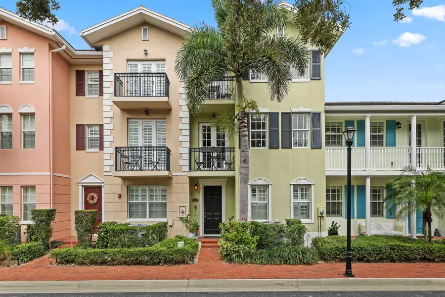 1032 E Heritage Club CIR, Delray Beach, FL 33483