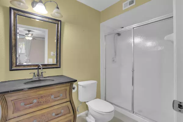 Delray Beach, FL 33445,1825 Palm Cove BLVD 109