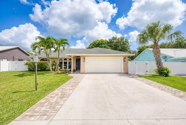 Jensen Beach, FL 34957,801 NE Zebrina Senda