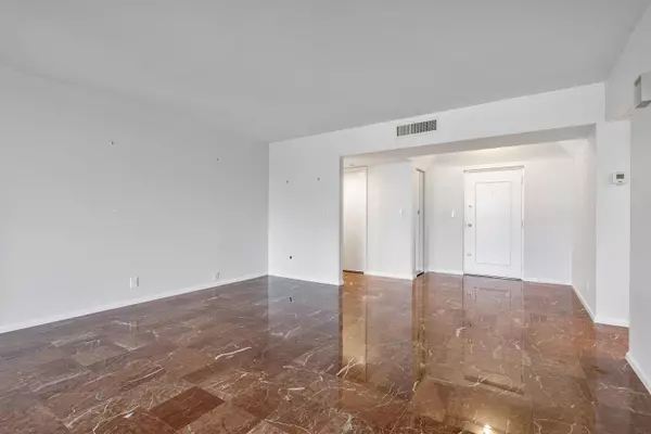 Boca Raton, FL 33432,1401 S Ocean BLVD 305