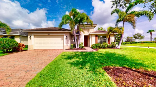 11710 SW Apple Blossom TRL, Port Saint Lucie, FL 34987