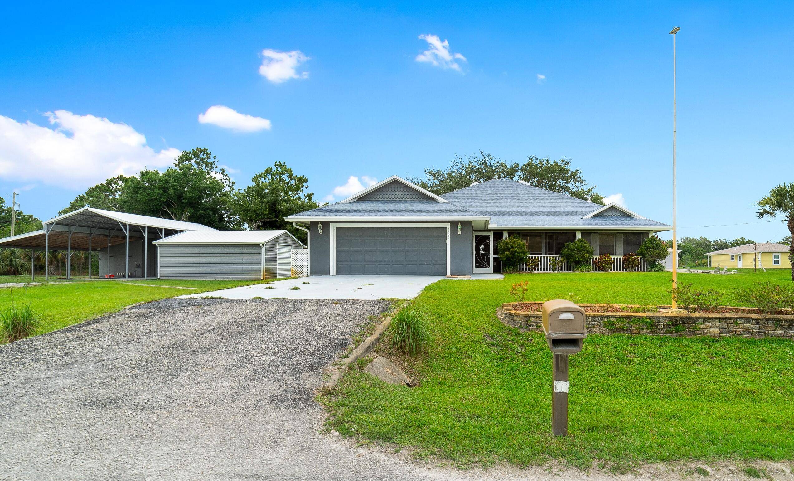 Vero Beach, FL 32967,8185 98th CT