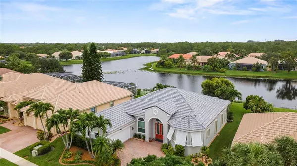 7017 SE Bay Hill DR, Stuart, FL 34997