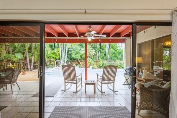 Boca Raton, FL 33487,403 NW 72 ST