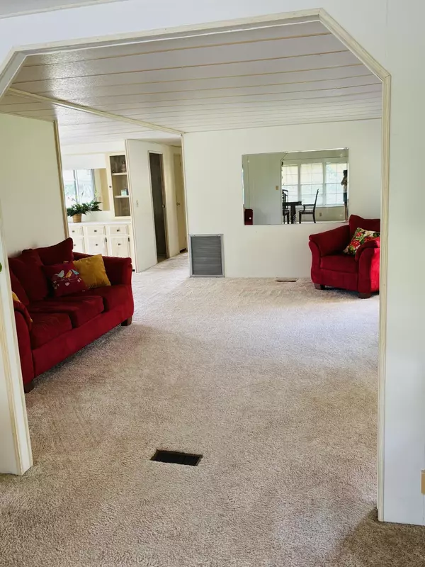 Port Saint Lucie, FL 34952,4 E Caribbean