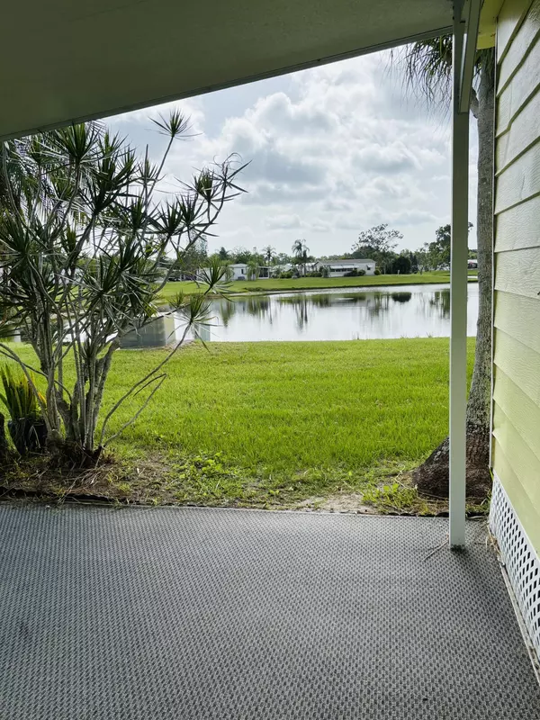 Port Saint Lucie, FL 34952,4 E Caribbean